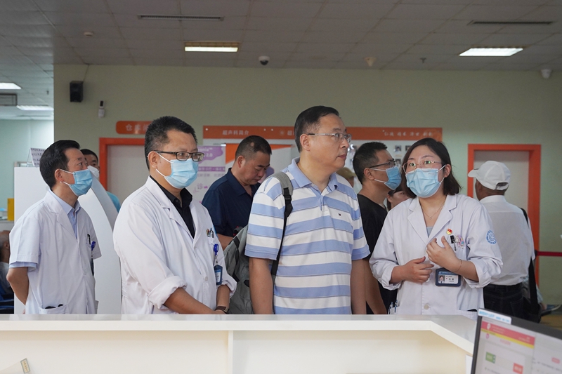 0919 省衛(wèi)生健康監(jiān)測與評價中心專家調(diào)研3.jpg